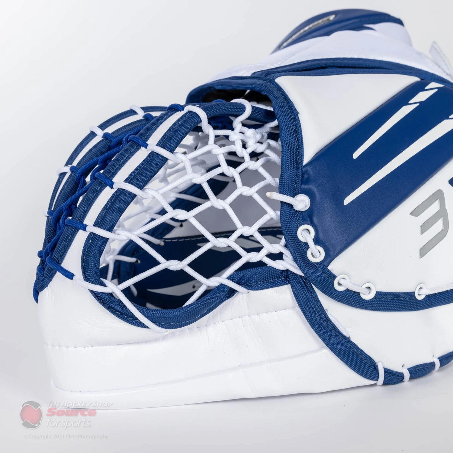 Bauer Vapor 3X Intermediate Goalie Catcher 14 Bauer Vapor 3X Intermediate Goalie Catcher - Image 12
