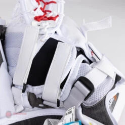 Bauer Vapor HyperLite Senior Goalie Catcher -Hockey Gear Shop bauer catchers bauer vapor hyperlite senior goalie catcher 27972555145282