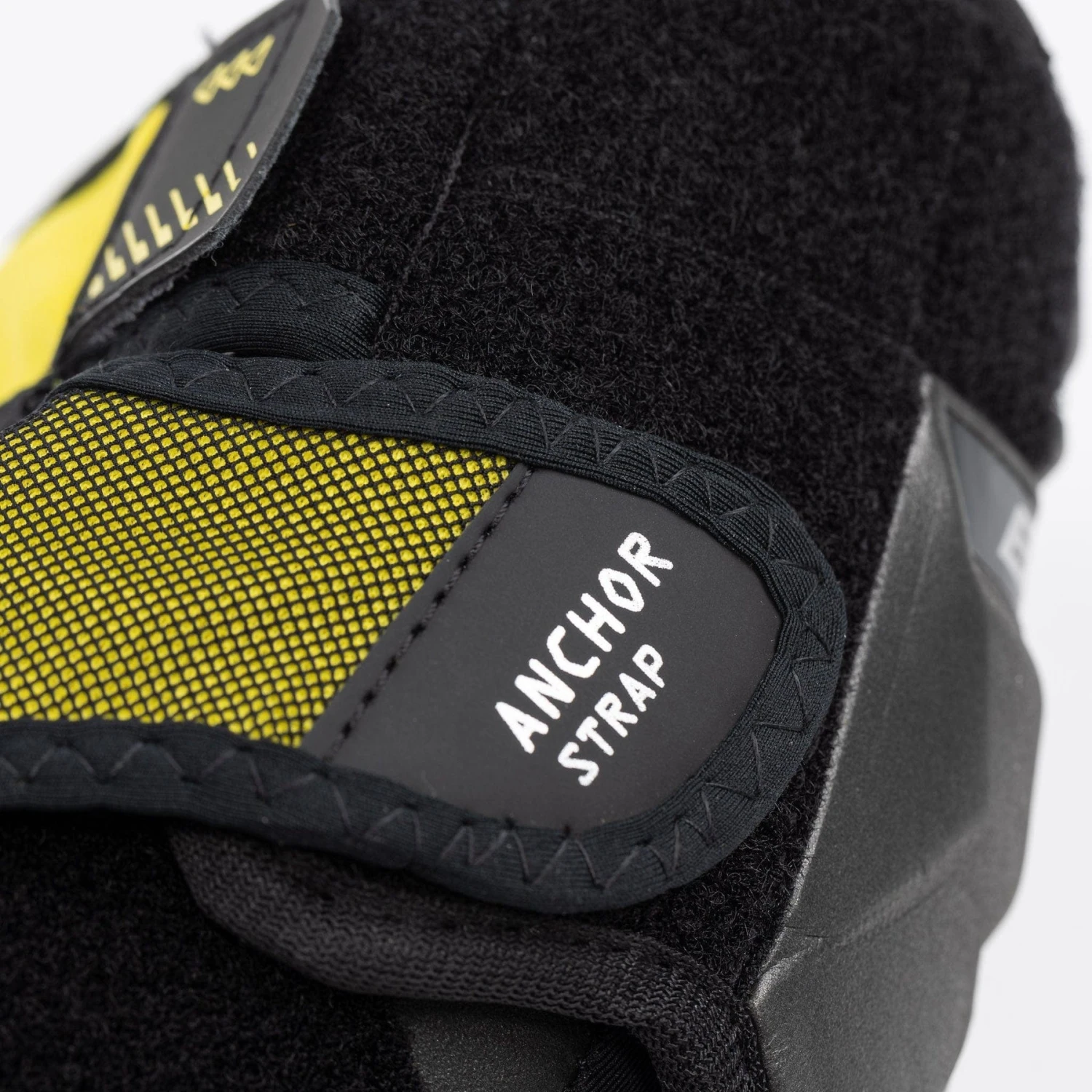 Bauer Supreme Mach Intermediate Hockey Elbow Pads 6 Bauer Supreme Mach Intermediate Hockey Elbow Pads - Image 4