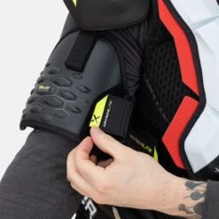 Bauer Vapor Hyperlite Senior Hockey Shoulder Pads 28 Bauer Vapor Hyperlite Senior Hockey Shoulder Pads -Hockey Gear Shop bauer shoulder pads bauer vapor hyperlite senior hockey shoulder pads 29086247419970