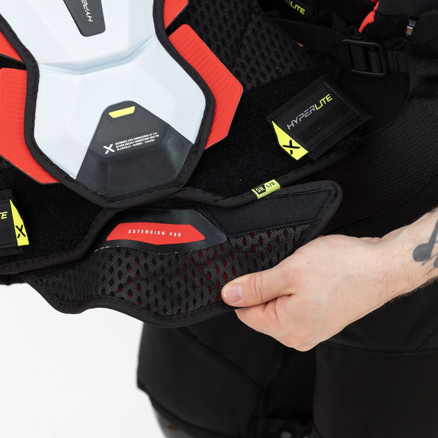 Bauer Vapor Hyperlite Senior Hockey Shoulder Pads 6 Bauer Vapor Hyperlite Senior Hockey Shoulder Pads - Image 4