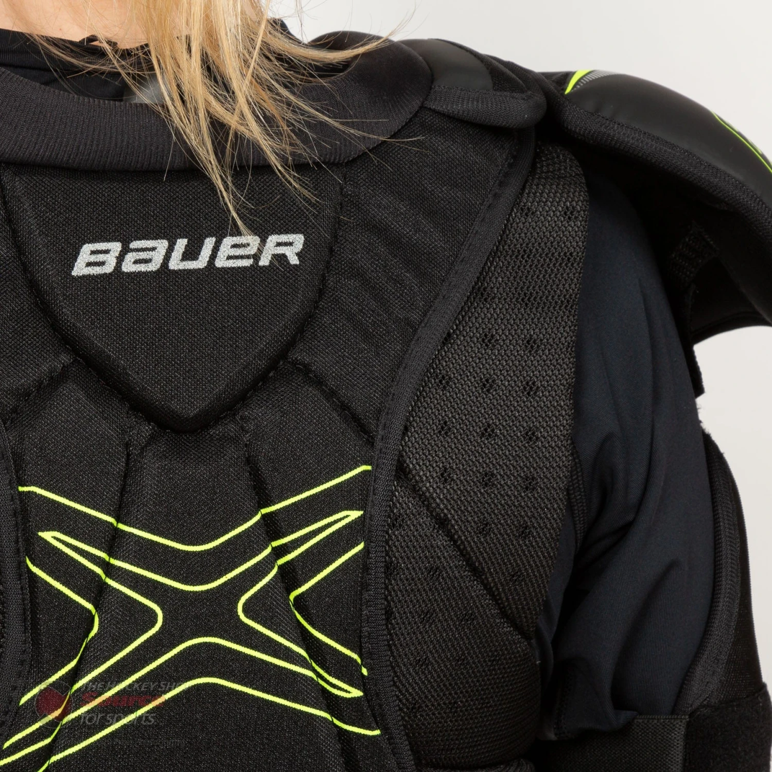 Bauer Vapor X-W Womens Hockey Shoulder Pads 7 Bauer Vapor X-W Womens Hockey Shoulder Pads - Image 5