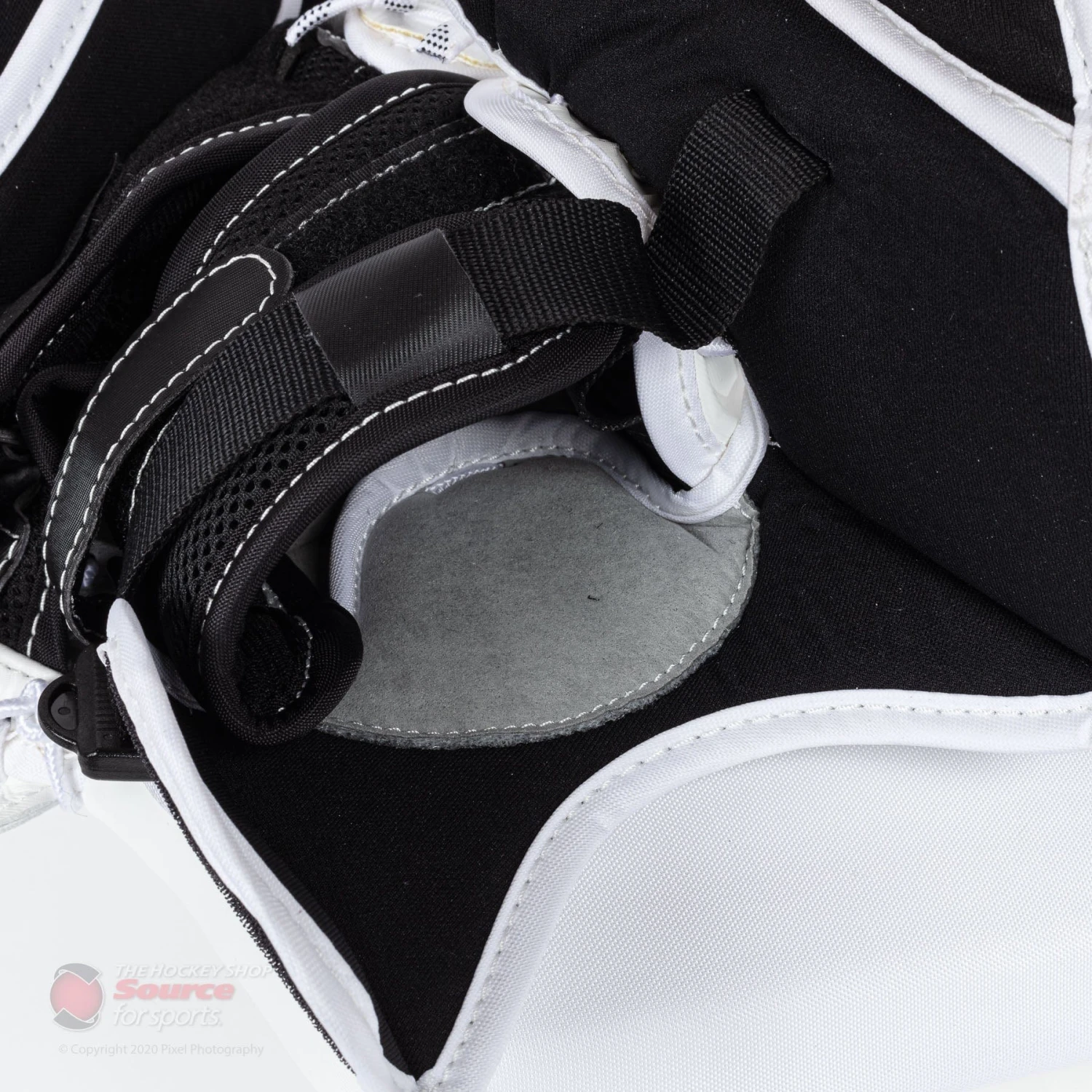 CCM Axis A1.9 Intermediate Goalie Catcher - Source Exclusive 14 CCM Axis A1.9 Intermediate Goalie Catcher - Source Exclusive - Image 12