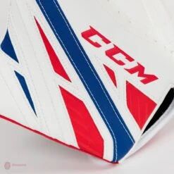 CCM Extreme Flex 4 Pro Senior Goalie Catcher -Hockey Gear Shop ccm catchers ccm extreme flex 4 pro senior goalie catcher 5314630189122