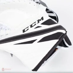 CCM Extreme Flex E4.9 Intermediate Goalie Catcher - Source Exclusive -Hockey Gear Shop ccm catchers ccm extreme flex e4 9 intermediate goalie catcher source exclusive 5323902353474