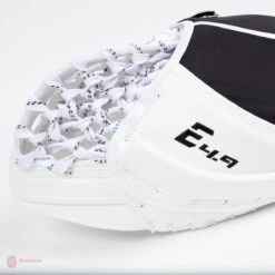 CCM Extreme Flex E4.9 Senior Goalie Catcher - Source Exclusive -Hockey Gear Shop ccm catchers ccm extreme flex e4 9 senior goalie catcher source exclusive 5323923947586