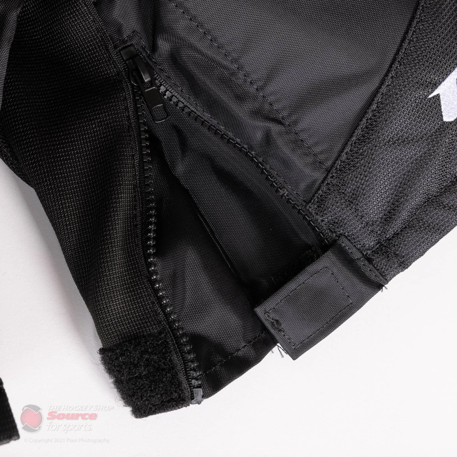 CCM Jetspeed FT4 Junior Hockey Pants 7 CCM Jetspeed FT4 Junior Hockey Pants - Image 5