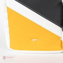 CCM Extreme Flex E5.9 Senior Goalie Leg Pads 26 CCM Extreme Flex E5.9 Senior Goalie Leg Pads -Hockey Gear Shop ccm leg pads ccm extreme flex e5 9 senior goalie leg pads 27988495466562