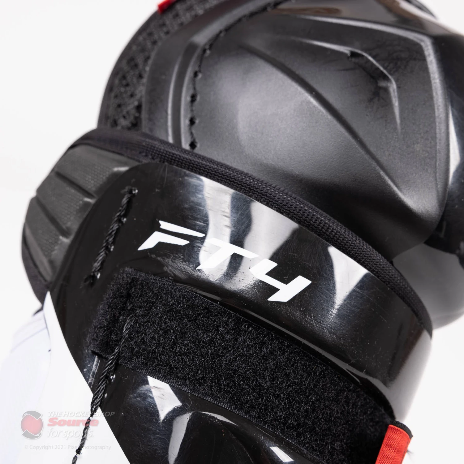 CCM Jetspeed FT4 Junior Hockey Shin Guards 16 CCM Jetspeed FT4 Junior Hockey Shin Guards - Image 14