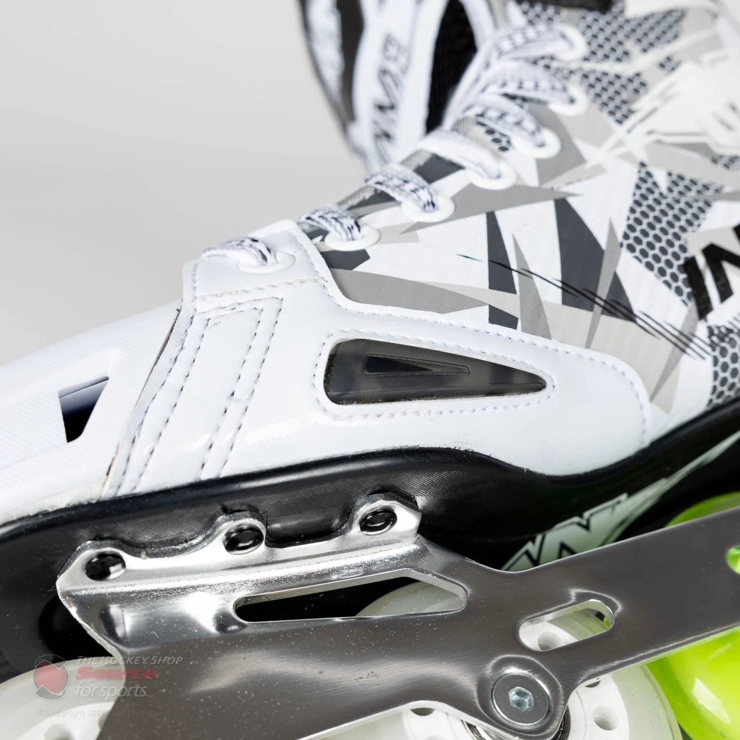 Mission Inhaler WM03 Senior Roller Hockey Skates 14 Mission Inhaler WM03 Senior Roller Hockey Skates - Image 12