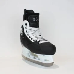 TRUE Player Junior Hockey Skates - Pro Stock - VH Holder - White Side - Size 4 -Hockey Gear Shop true hockey skates true player junior hockey skates pro stock vh holder white side size 4 4 r standard 15186594267202