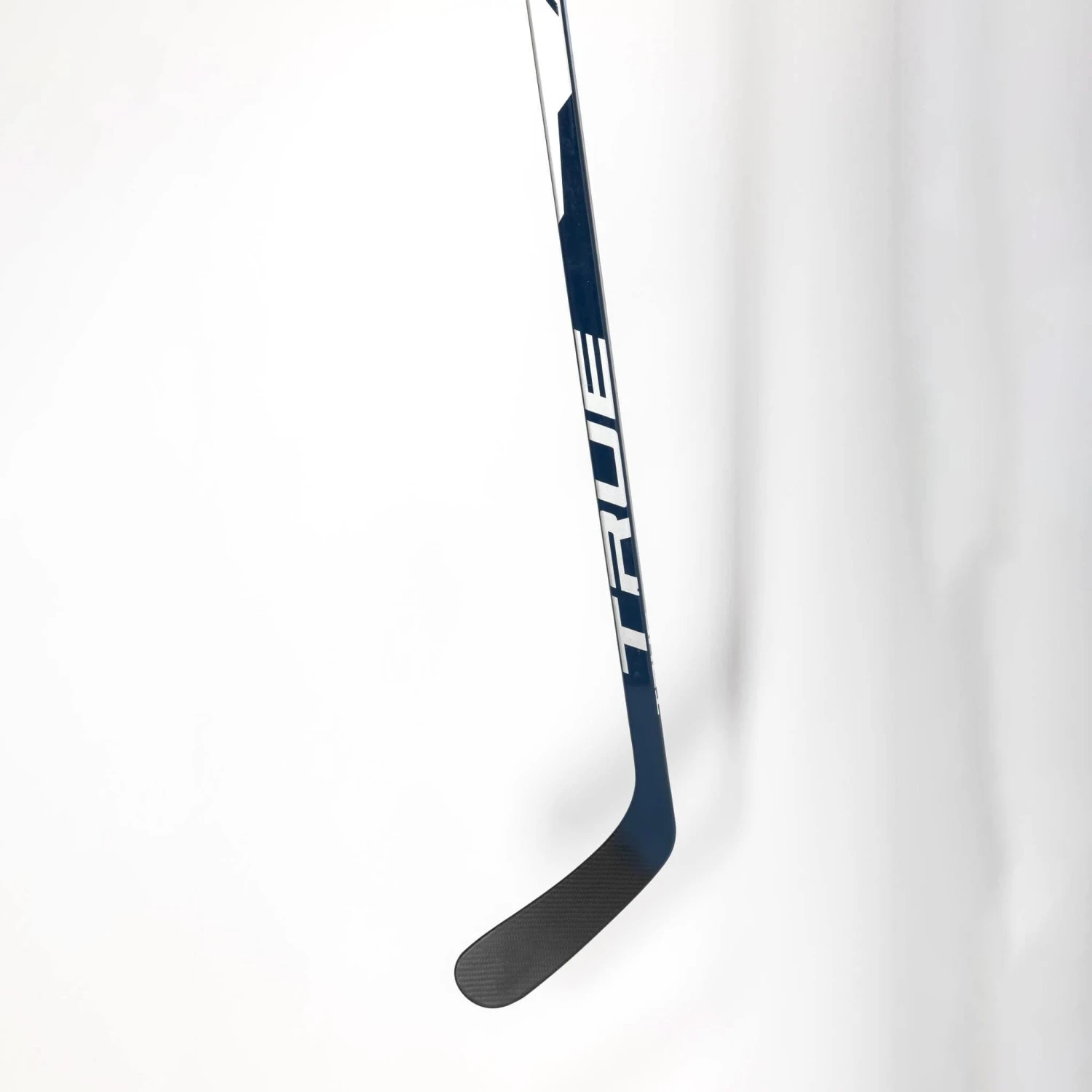 TRUE AX3 Senior Hockey Stick 4 TRUE AX3 Senior Hockey Stick - Image 2