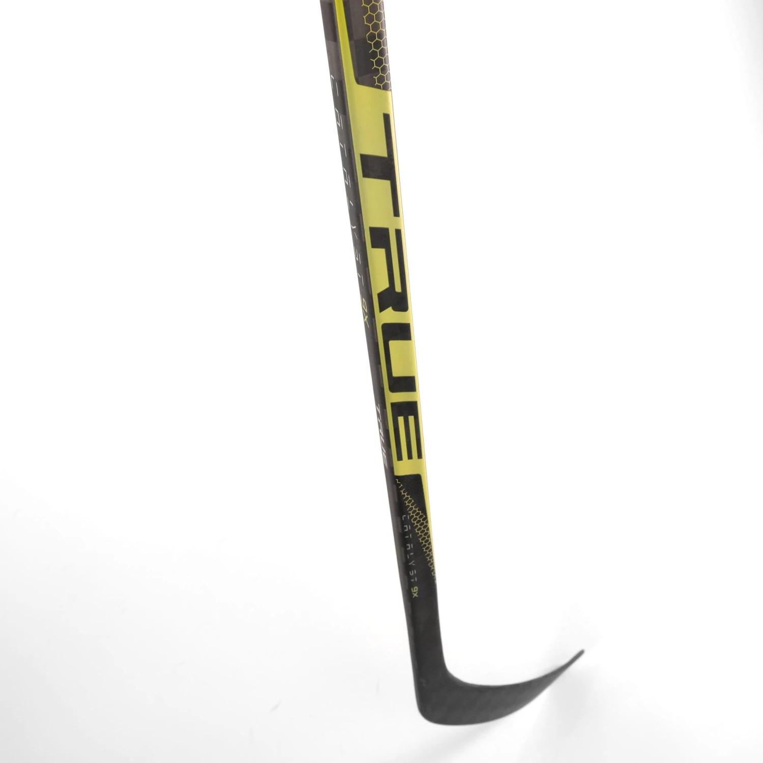 TRUE Catalyst 9X Pro Stock Senior Hockey Stick - Justin Faulk - TC2 - R-90 6 TRUE Catalyst 9X Pro Stock Senior Hockey Stick - Justin Faulk - TC2 - R-90 - Image 4