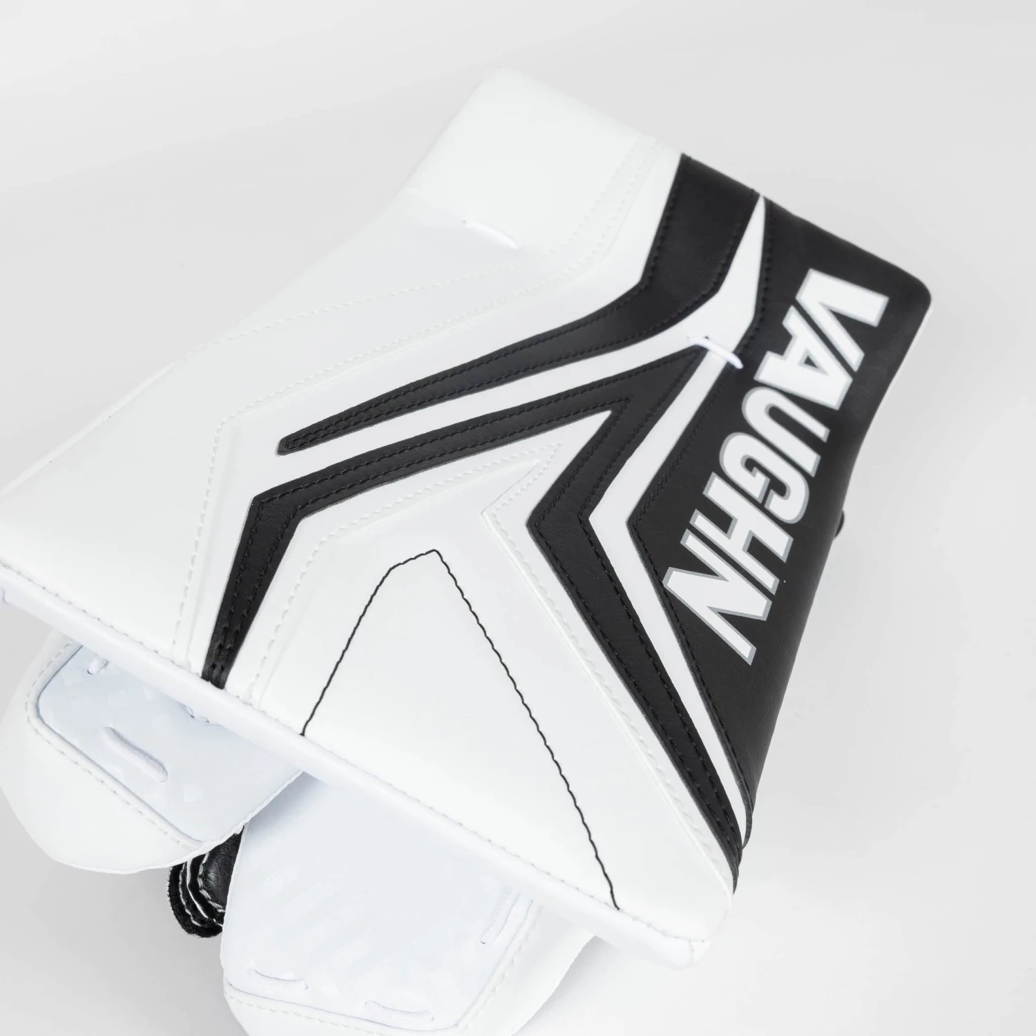 Vaughn Ventus SLR3 Junior Goalie Blocker 22 Vaughn Ventus SLR3 Junior Goalie Blocker - Image 20