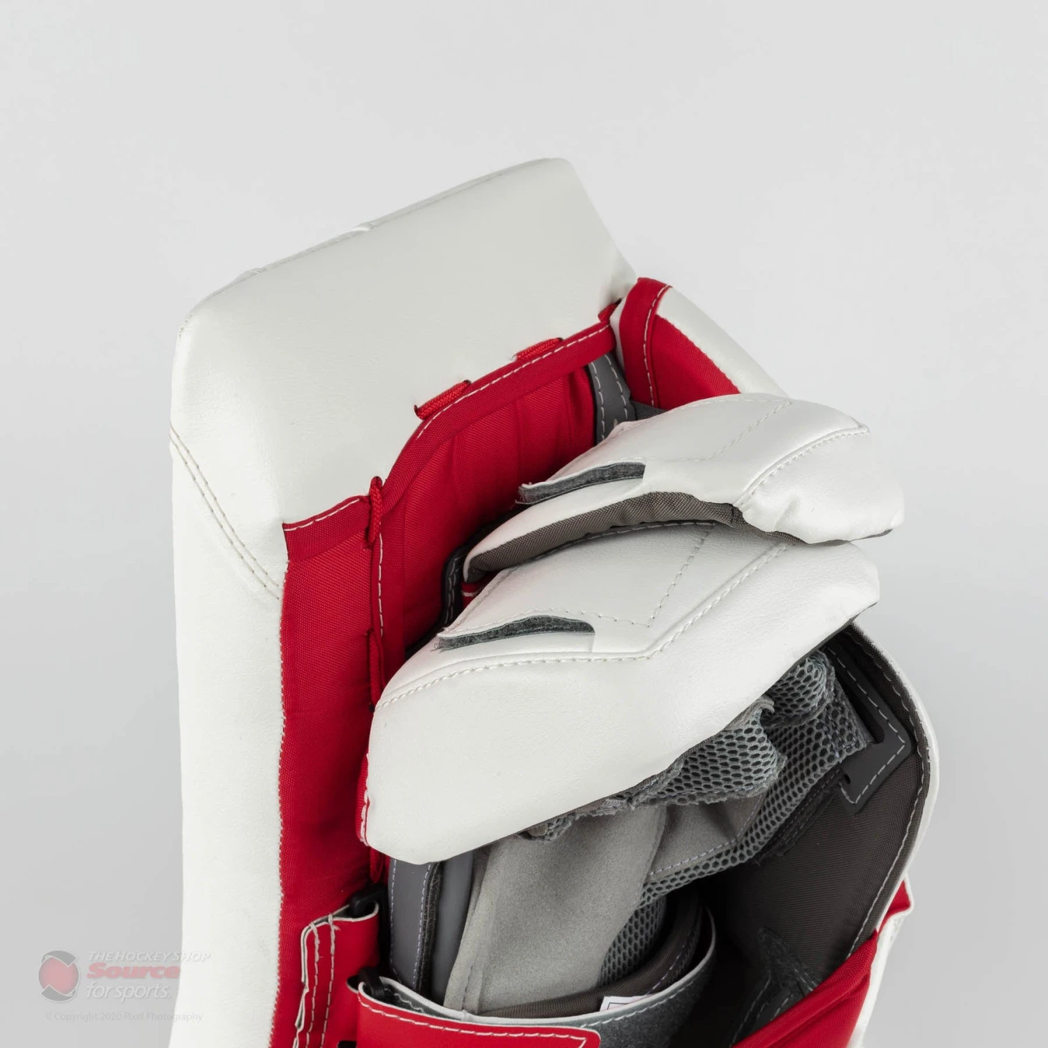 Warrior Ritual G5 Intermediate Goalie Blocker 6 Warrior Ritual G5 Intermediate Goalie Blocker - Image 4