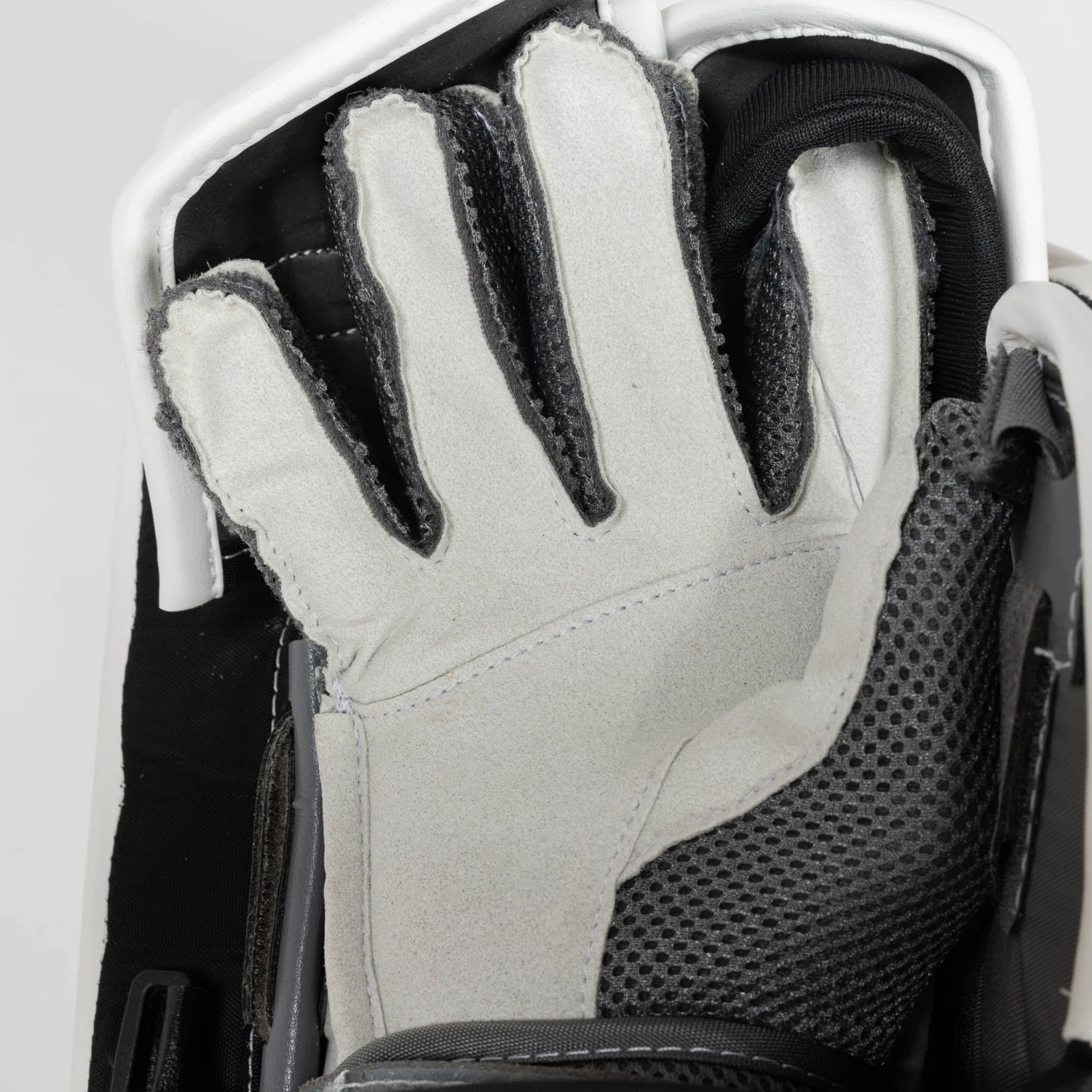 Warrior Ritual G6 E+ Senior Goalie Blocker 13 Warrior Ritual G6 E+ Senior Goalie Blocker - Image 11