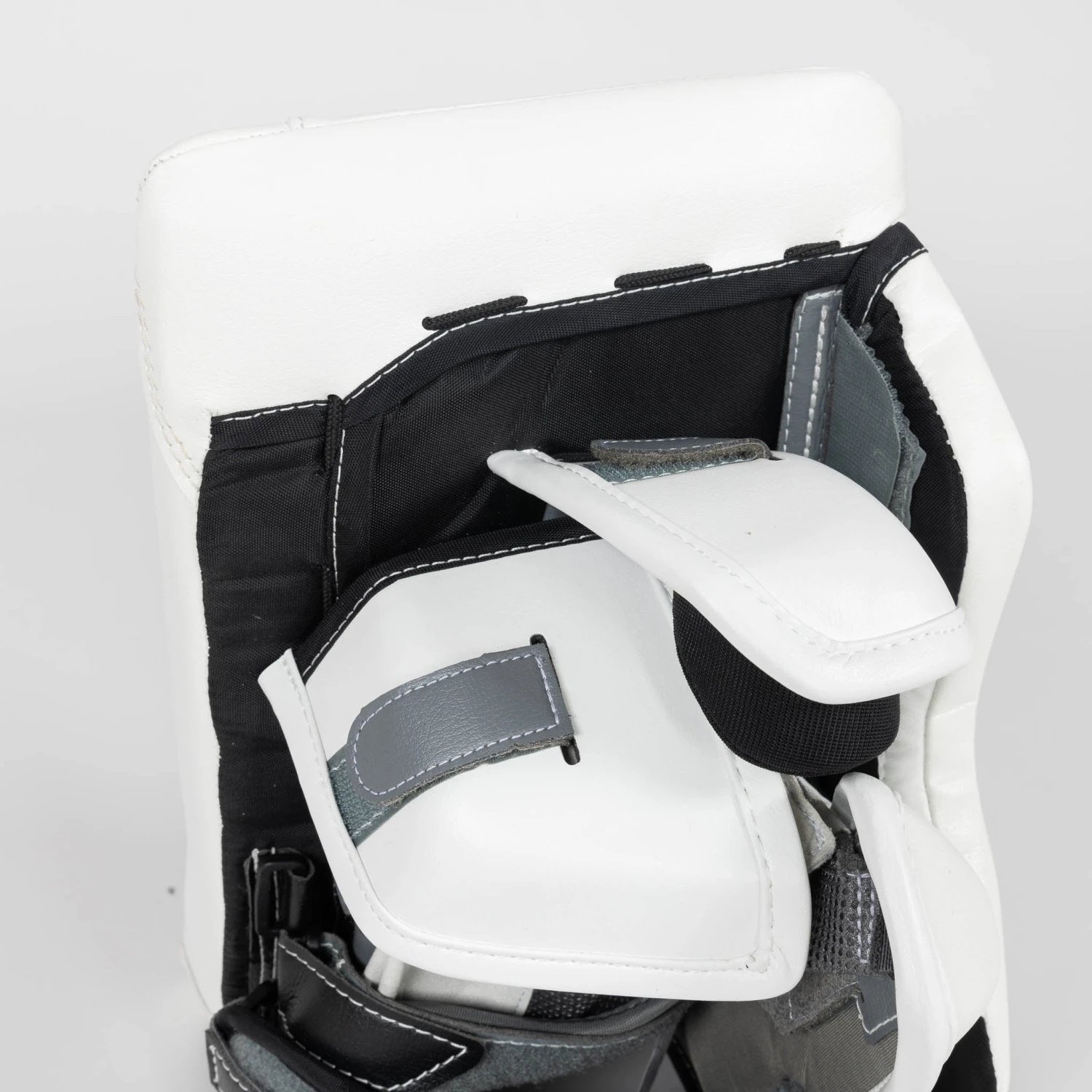 Warrior Ritual G6 E+ Senior Goalie Blocker 10 Warrior Ritual G6 E+ Senior Goalie Blocker - Image 8