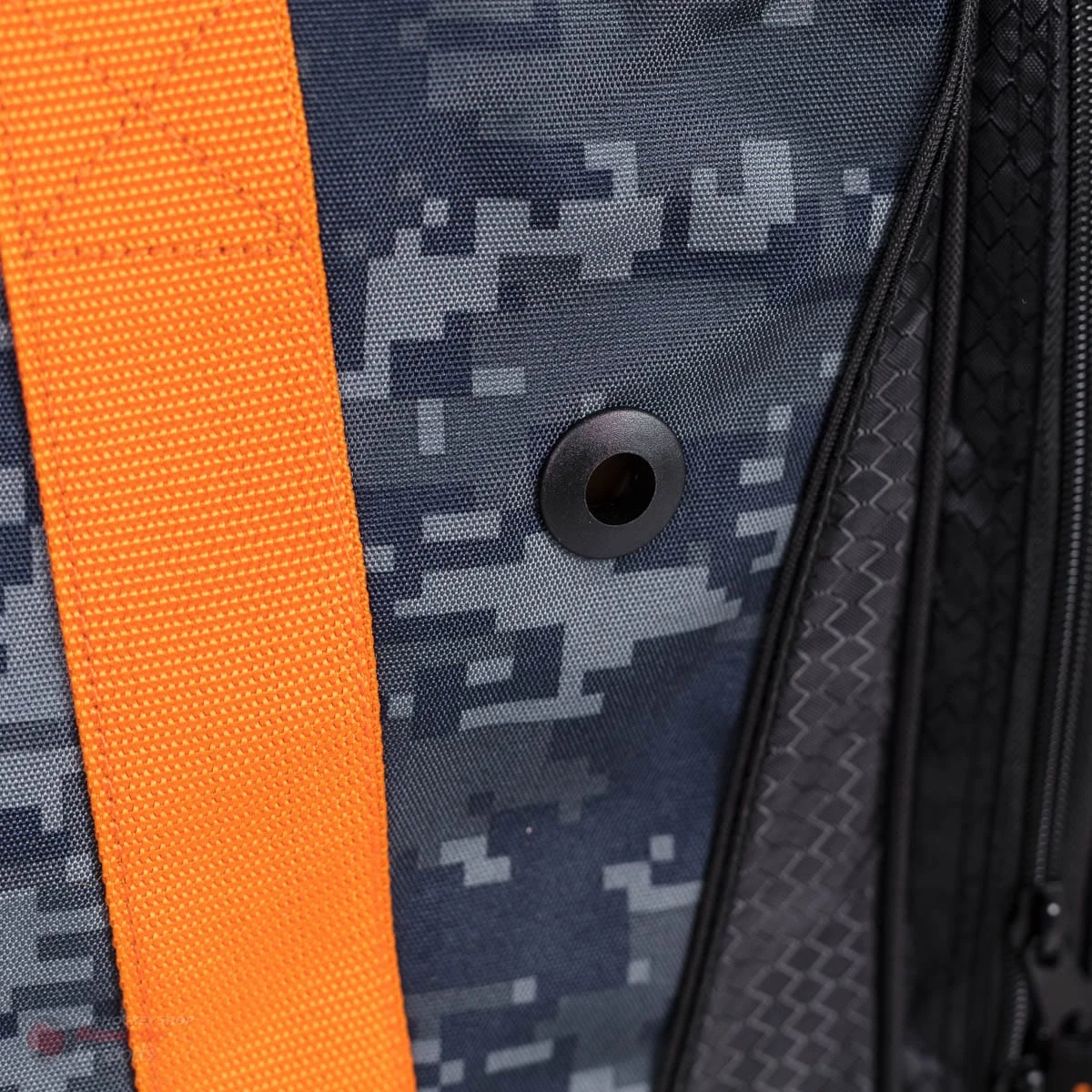 Warrior Q20 Junior Carry Hockey Bag 7 Warrior Q20 Junior Carry Hockey Bag - Image 5