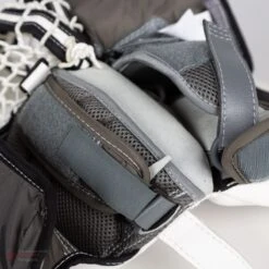 Warrior Ritual GT2 Senior Goalie Catcher 20 Warrior Ritual GT2 Senior Goalie Catcher -Hockey Gear Shop warrior catchers warrior ritual gt2 senior goalie catcher 5024717832258