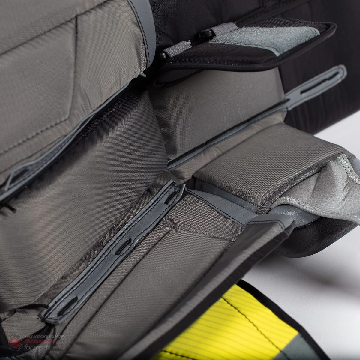 Warrior Ritual GT2 Junior Goalie Leg Pads - Source Exclusive 10 Warrior Ritual GT2 Junior Goalie Leg Pads - Source Exclusive - Image 8